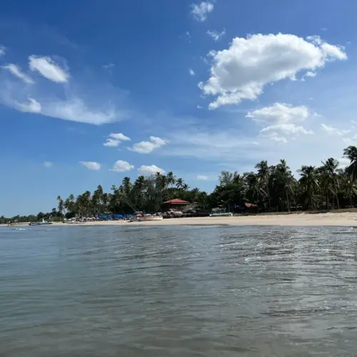 Uppuveli beach tourist place in trinco (1)