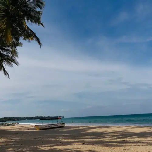 Uppuveli beach tourist place in trinco (11)