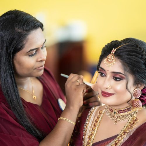 Professional Beautician & Makeup Artist in Jaffna