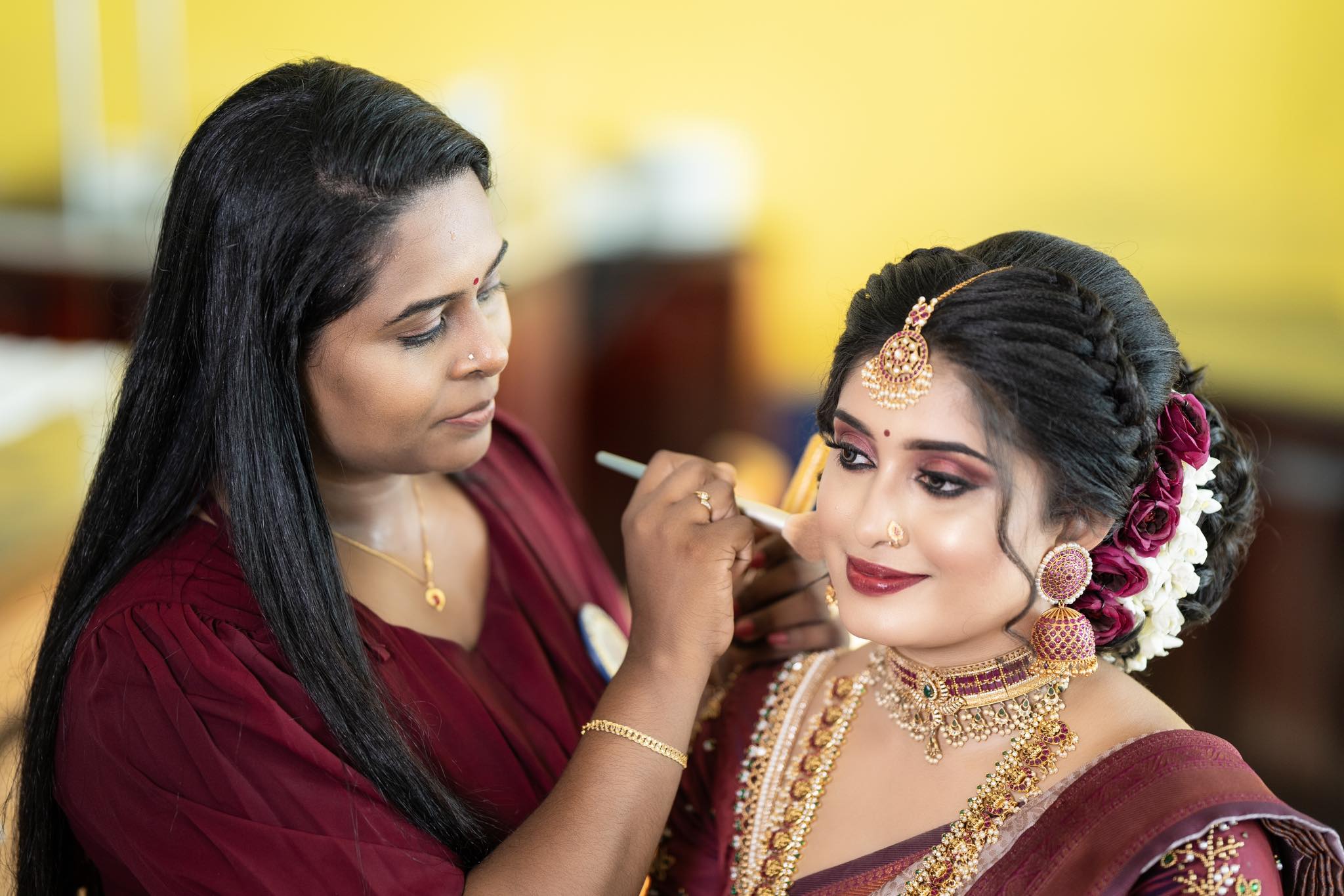 Professional Beautician & Makeup Artist in Jaffna