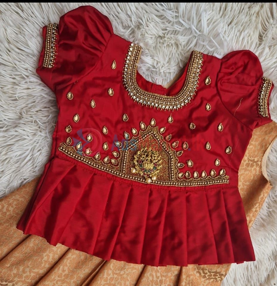 Expert tailoring and Aari work services – தையல் மற்றும் ஆரி வேலை சேவைகள்