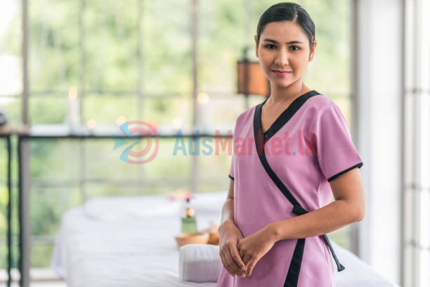 FEMALE SPA THERAPIST